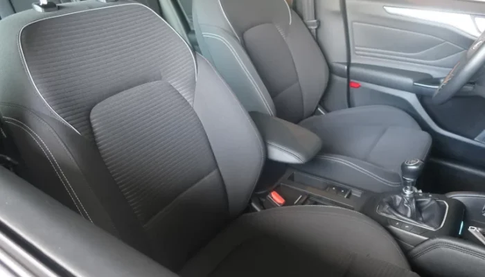 FORD FOCUS 1.0 TITANIUM27
