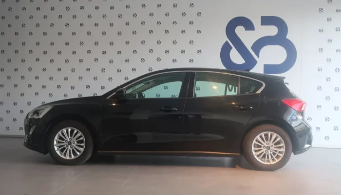 FORD FOCUS 1.0 TITANIUM7