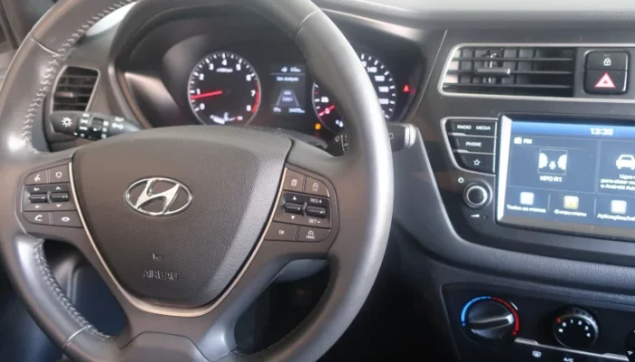 HYUNDAI I20 1.2 COMFORT8