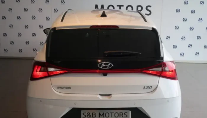 HYUNDAI I20 1.2 MPI COMFORT8