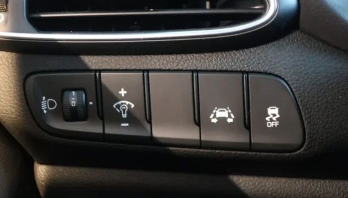 HYUNDAI I30 1.0 T-GDI STYLE 2018 PRETO11