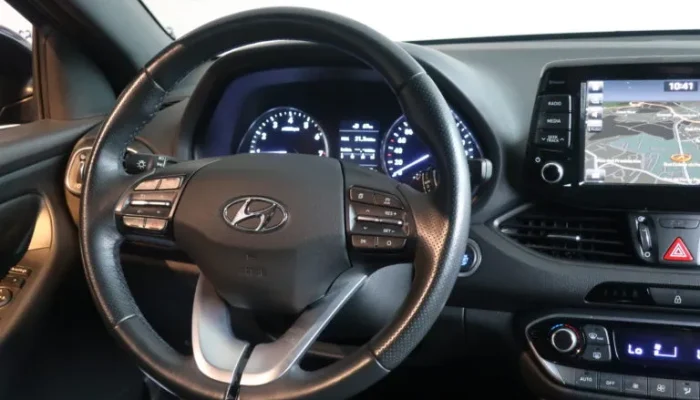 HYUNDAI I30 1.0 T-GDI STYLE 2018 PRETO17