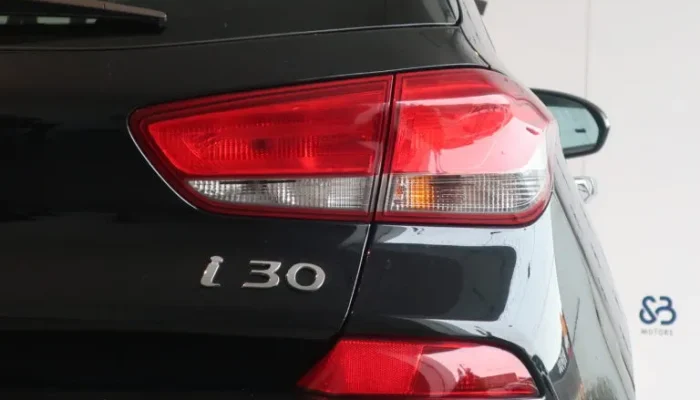 HYUNDAI I30 1.0 T-GDI STYLE 2018 PRETO9