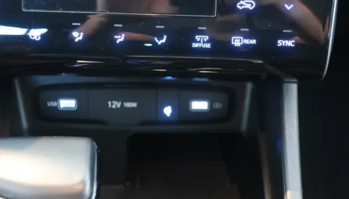 HYUNDAI TUCSON 1-6 CRDI 48 V PREMIUM GPS 136 CV4