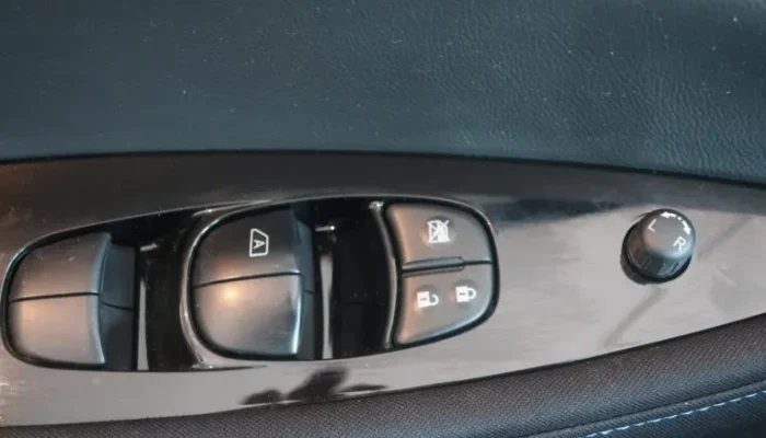 NISSAN LEAF N-CONNECTA10