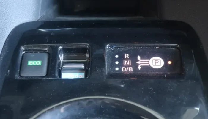 NISSAN LEAF N-CONNECTA24