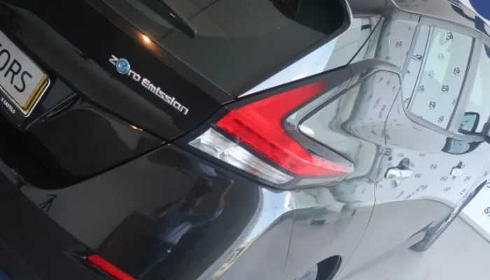 NISSAN LEAF N-CONNECTA9